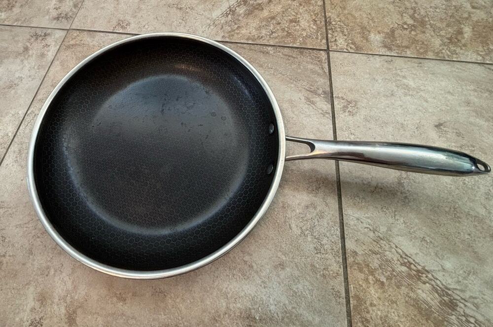 HexClad 12" FRYING PAN 12-Inch 12 Hybrid Non-Stick NO Lid - Used Good Condition